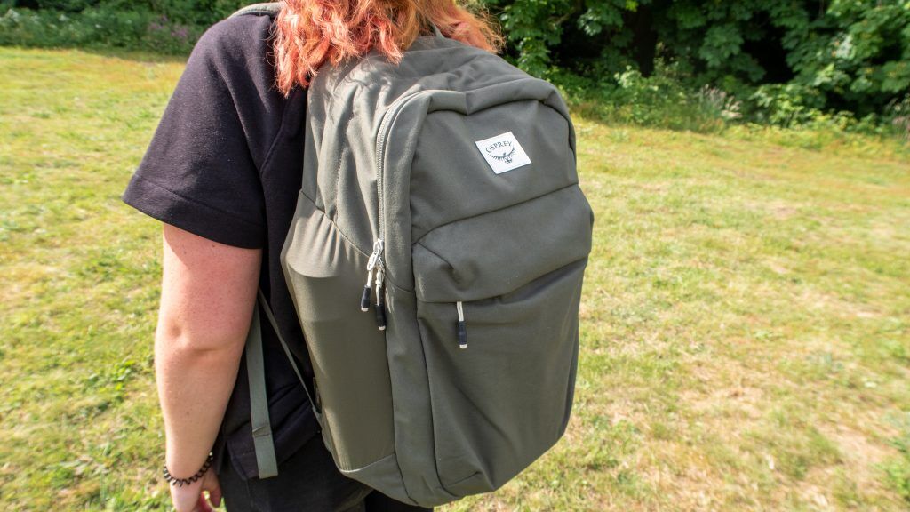 osprey arcane xl day backpack Porcelain Orange Heather 30 L pen slots Osprey Packs Arcane XL 30L